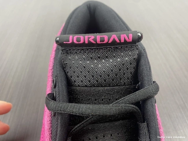 Cheap Husky Jordan Low Pink Shocking 14 (W) DH4121-600 Retro 0704
